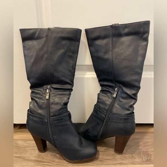 Leather Heeled Boot - Picture 3 of 5